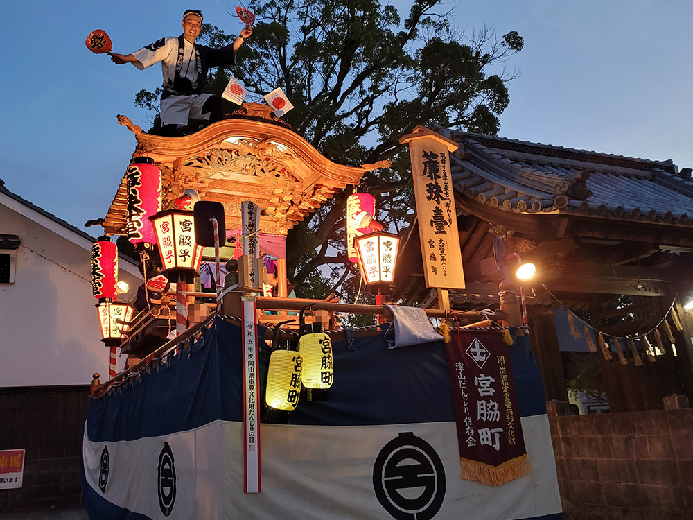 徳守神社の秋祭りの地車の画像